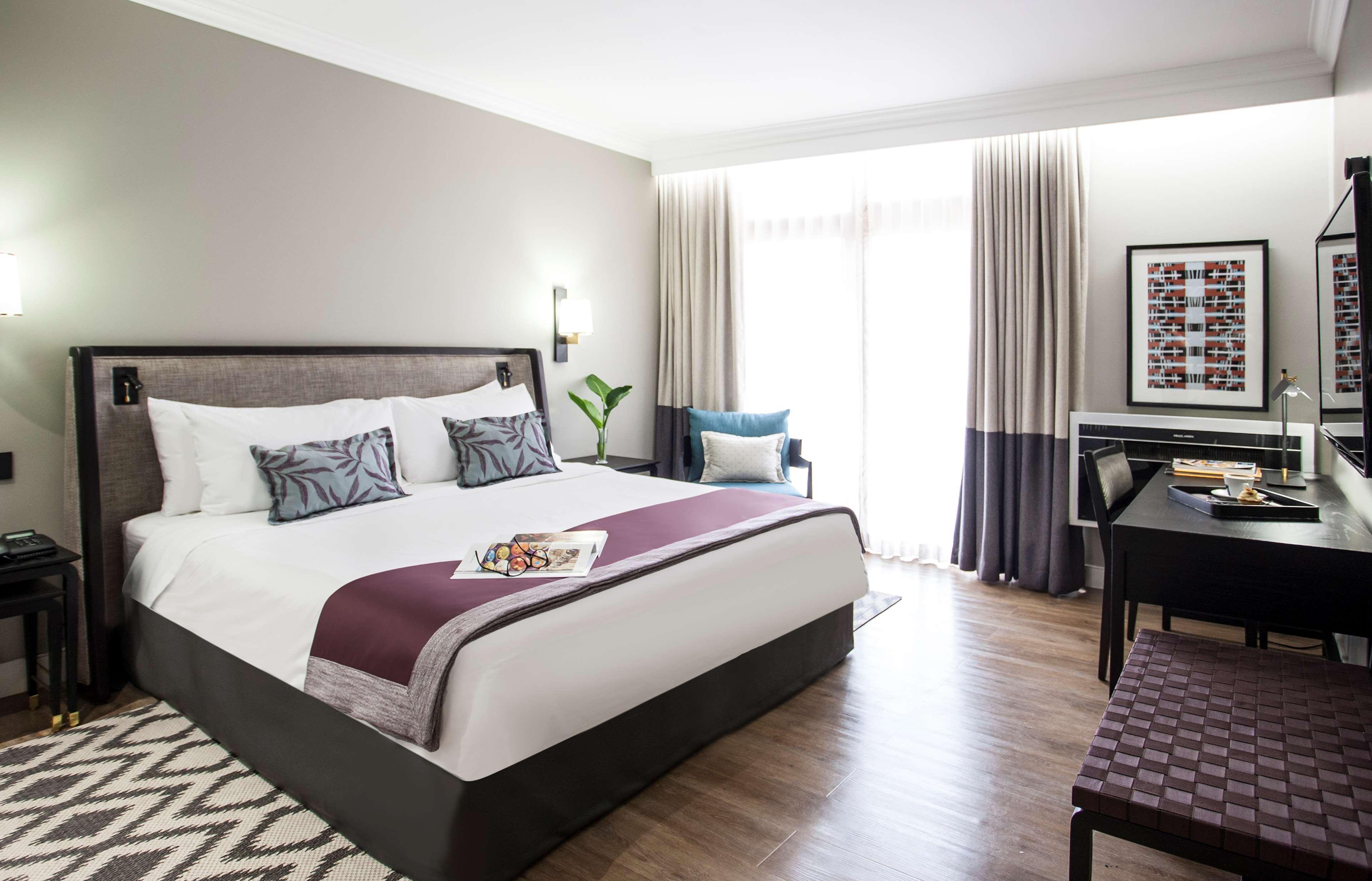 Avani Gaborone Resort & Casino Екстериор снимка