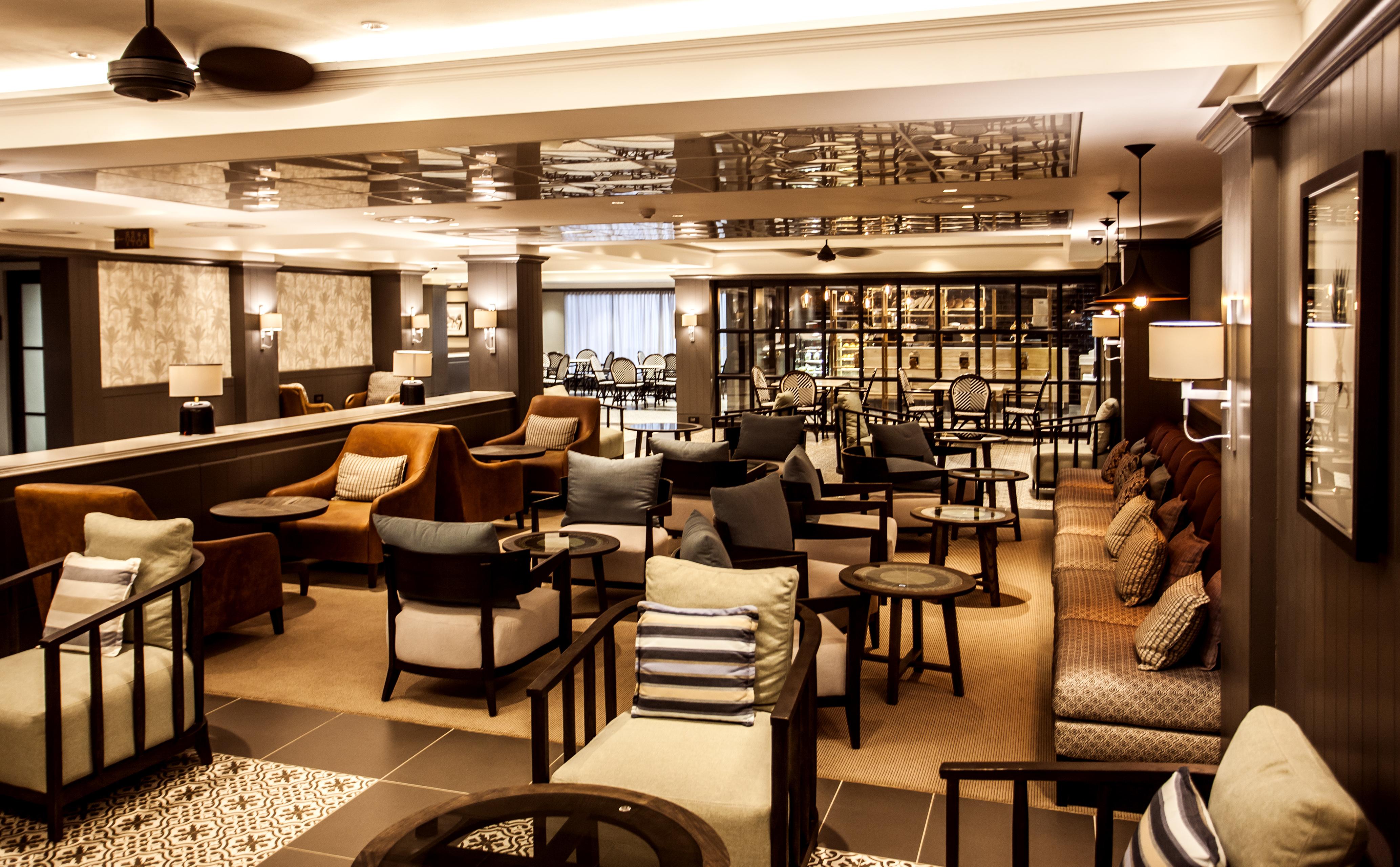 Avani Gaborone Resort & Casino Екстериор снимка