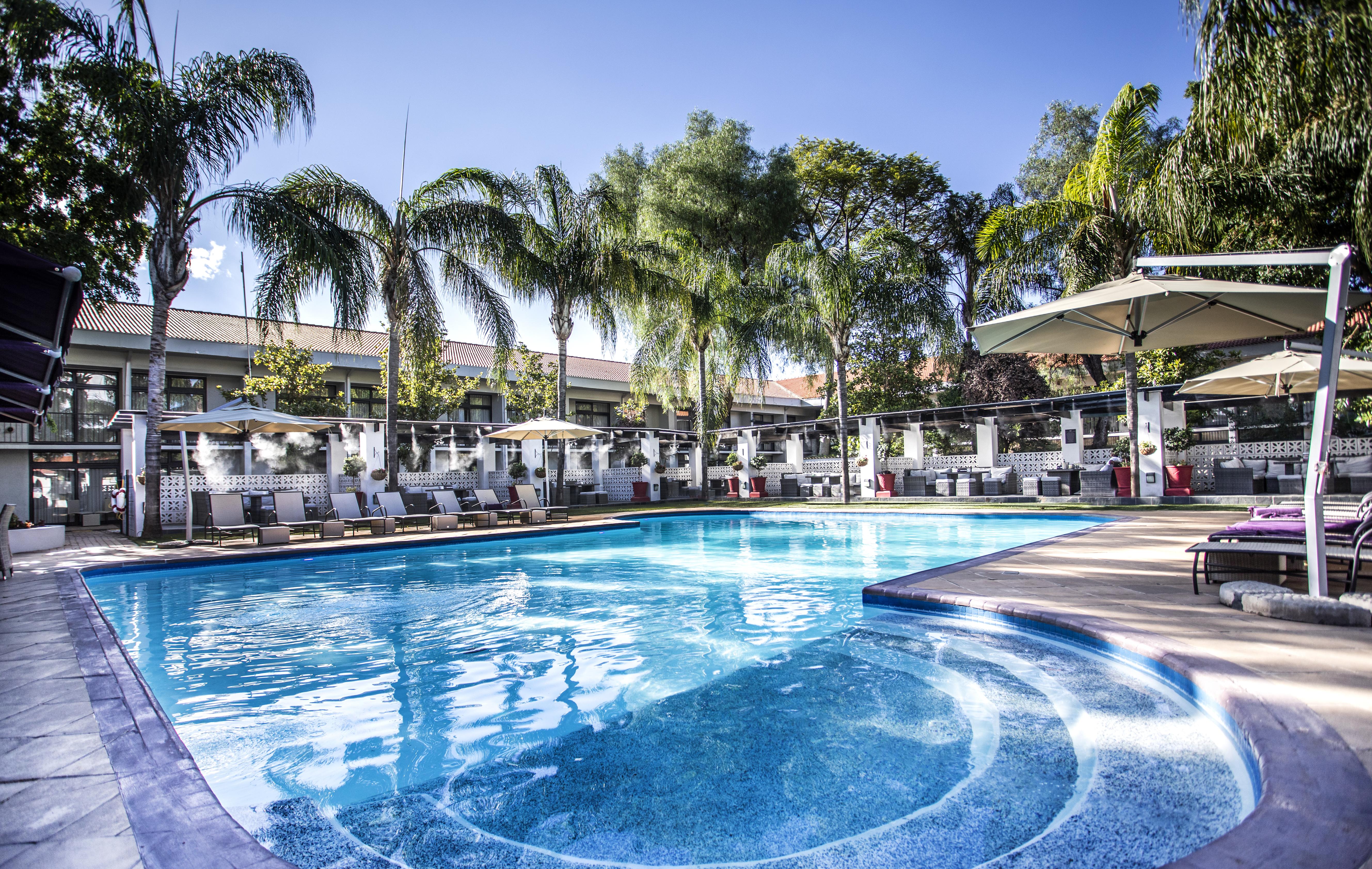 Avani Gaborone Resort & Casino Екстериор снимка