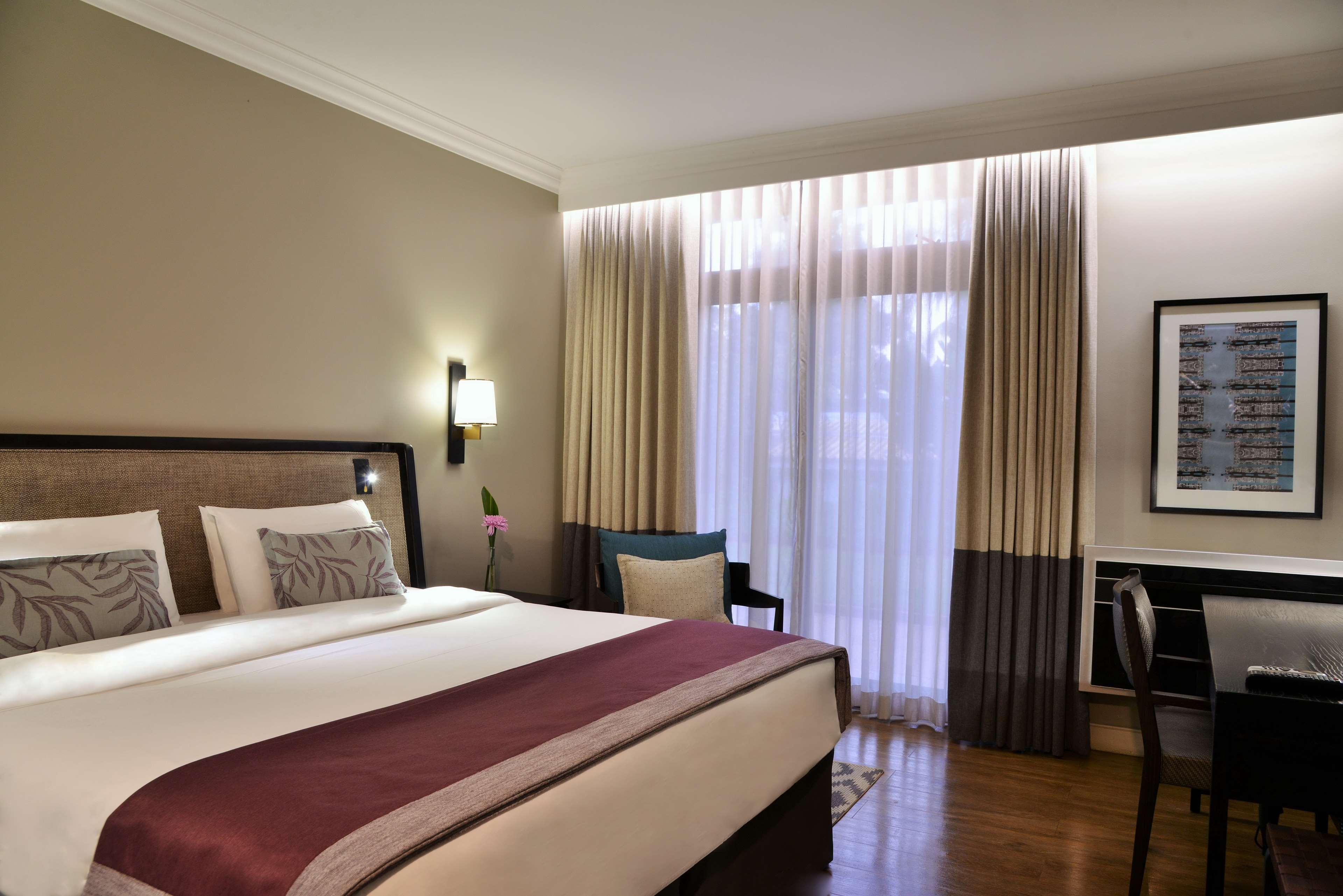 Avani Gaborone Resort & Casino Екстериор снимка