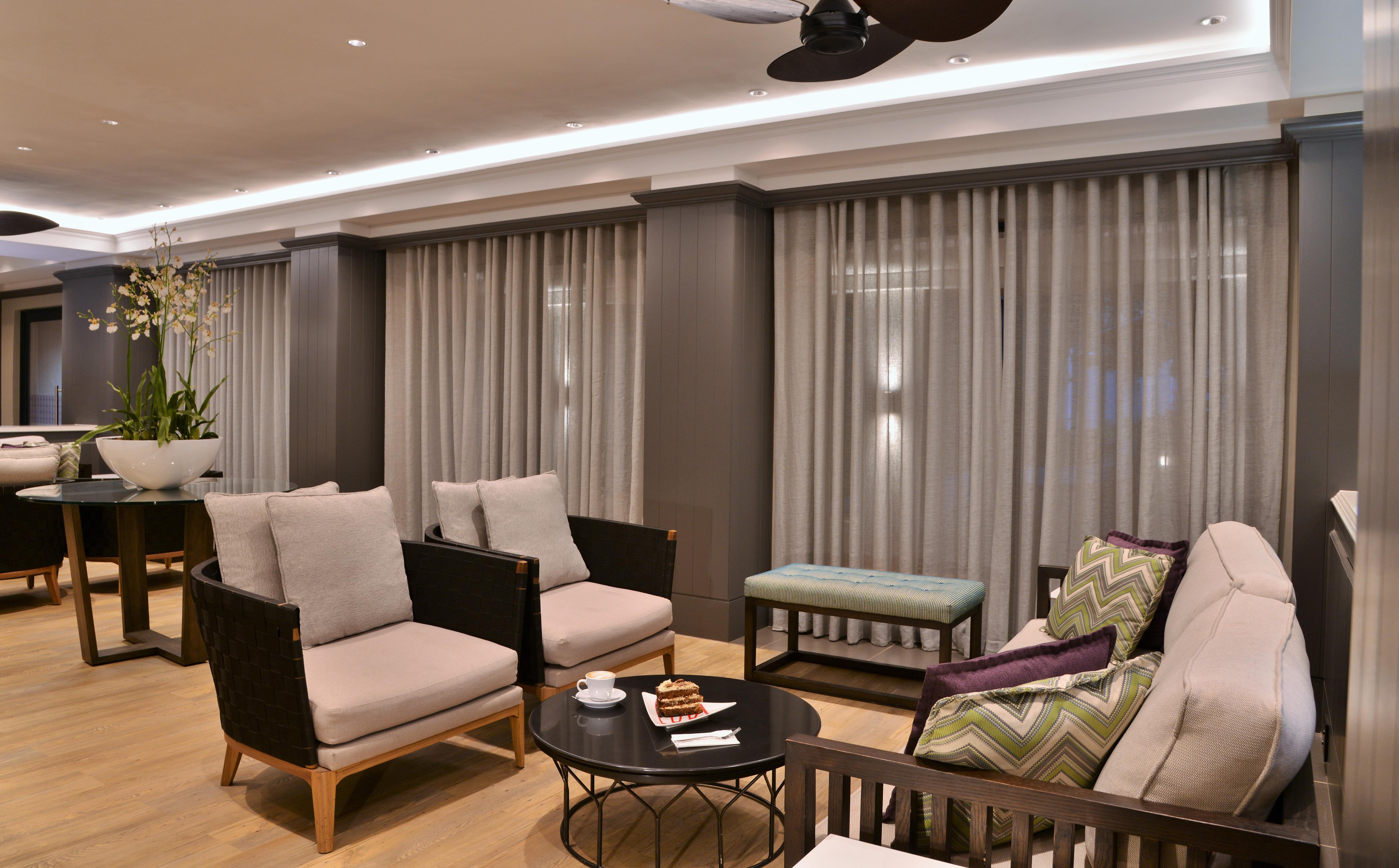 Avani Gaborone Resort & Casino Екстериор снимка